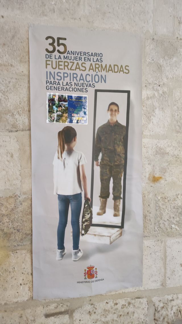 Fotografía 75 de 116 de la exposición «Mujer y Guardia Civil» en Burgos