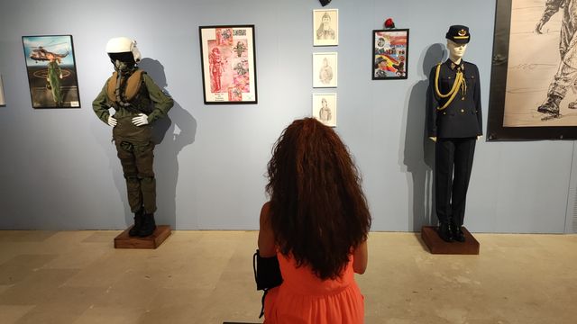 Fotografía 84 de 116 de la exposición «Mujer y Guardia Civil» en Burgos