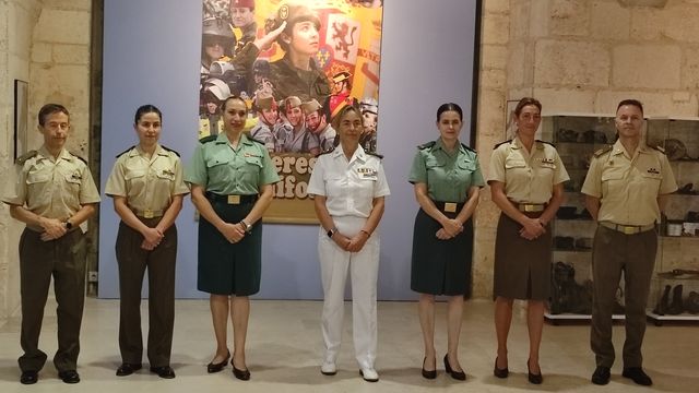 Fotografía 89 de 116 de la exposición «Mujer y Guardia Civil» en Burgos