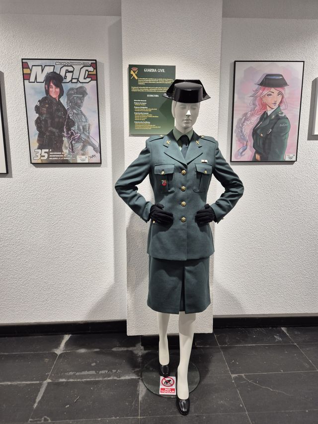 Fotografía 21 de 62 de la exposición «Mujer y Guardia Civil» en Guadalajara