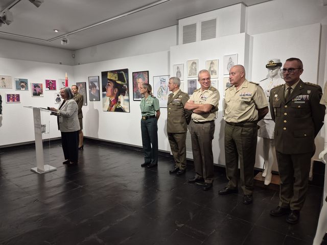 Fotografía 35 de 62 de la exposición «Mujer y Guardia Civil» en Guadalajara