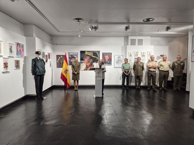 Fotografía 36 de 62 de la exposición «Mujer y Guardia Civil» en Guadalajara