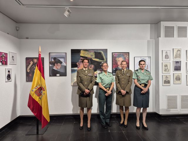 Fotografía 46 de 62 de la exposición «Mujer y Guardia Civil» en Guadalajara
