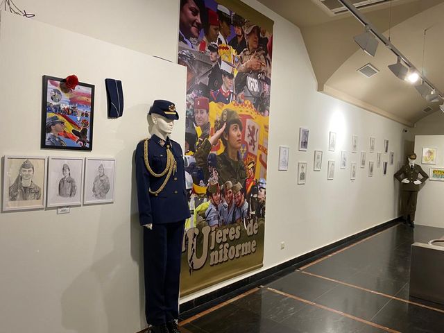 Fotografía 11 de 47 de la exposición «Mujer y Guardia Civil» en Huesca