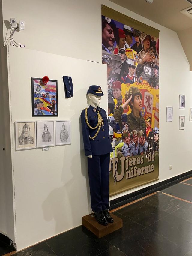 Fotografía 18 de 47 de la exposición «Mujer y Guardia Civil» en Huesca