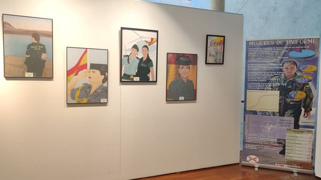 Fotografía 35 de 71 de la exposición «Mujer y Guardia Civil» en Soria