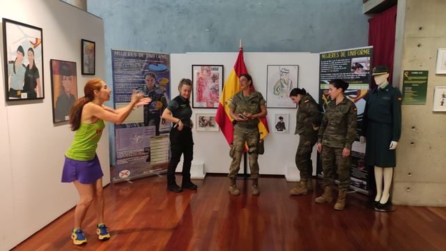 Fotografía 46 de 71 de la exposición «Mujer y Guardia Civil» en Soria