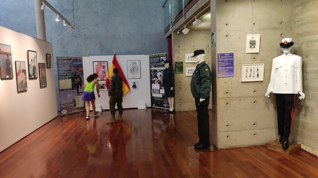 Fotografía 49 de 71 de la exposición «Mujer y Guardia Civil» en Soria