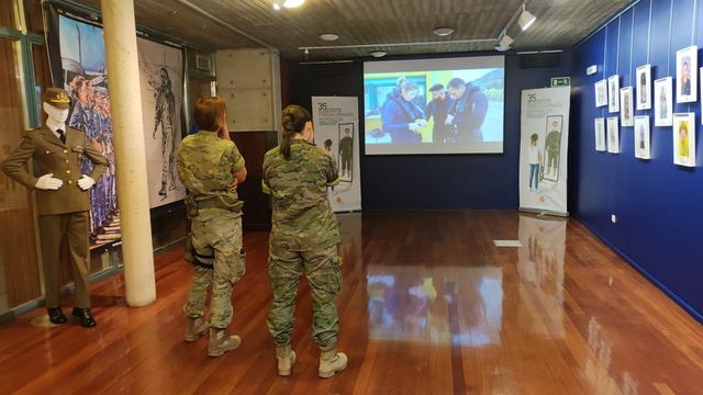 Fotografía 52 de 71 de la exposición «Mujer y Guardia Civil» en Soria