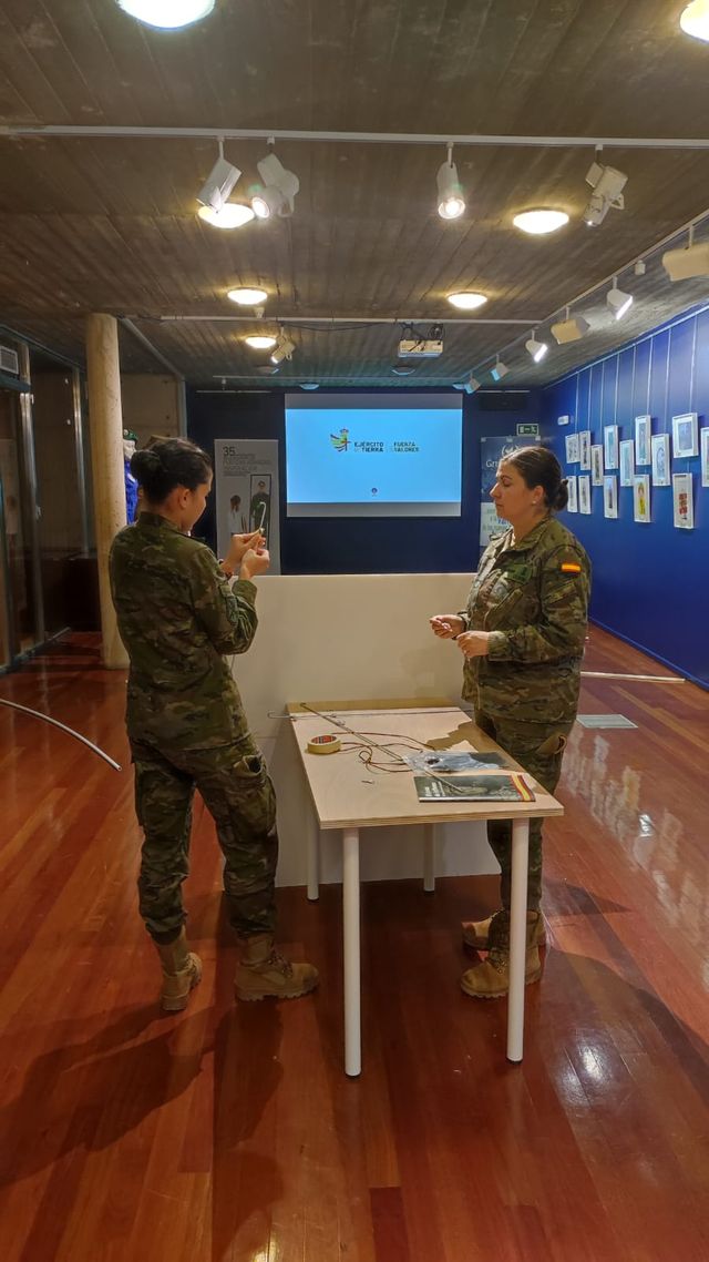 Fotografía 69 de 71 de la exposición «Mujer y Guardia Civil» en Soria