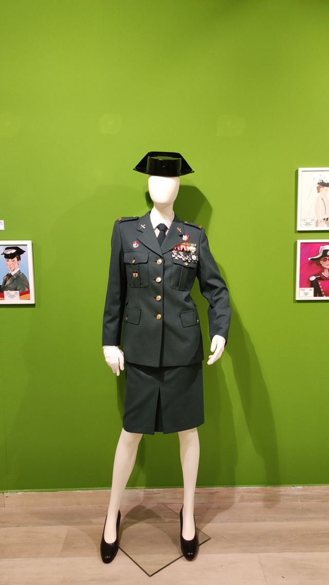Fotografía 28 de 74 de la exposición «Mujer y Guardia Civil» en Zaragoza
