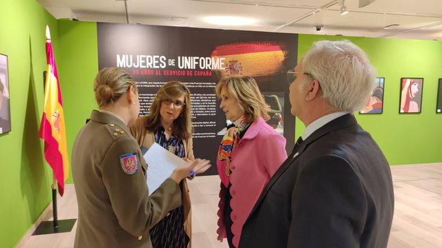 Fotografía 53 de 74 de la exposición «Mujer y Guardia Civil» en Zaragoza