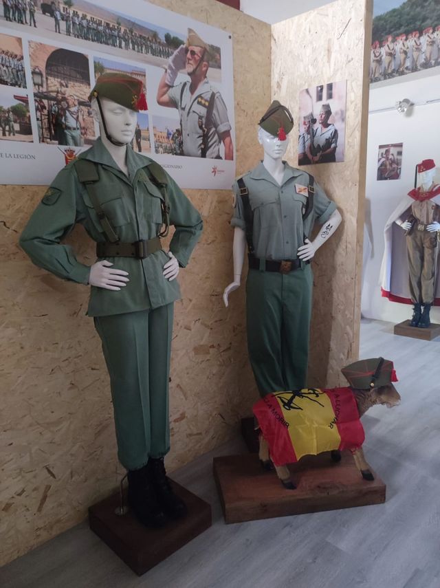 Fotografía 9 de 72 de la exposición «Mujer y Guardia Civil» en Navaleno (Soria)