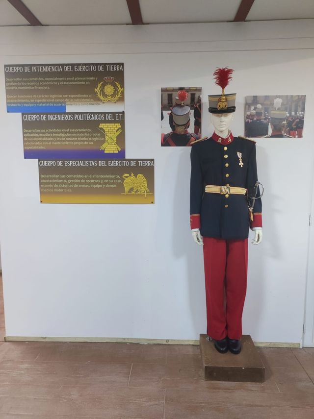 Fotografía 46 de 72 de la exposición «Mujer y Guardia Civil» en Navaleno (Soria)