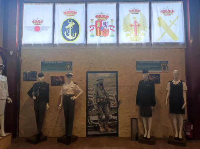 Fotografía 68 de 72 de la exposición «Mujer y Guardia Civil» en Navaleno (Soria)