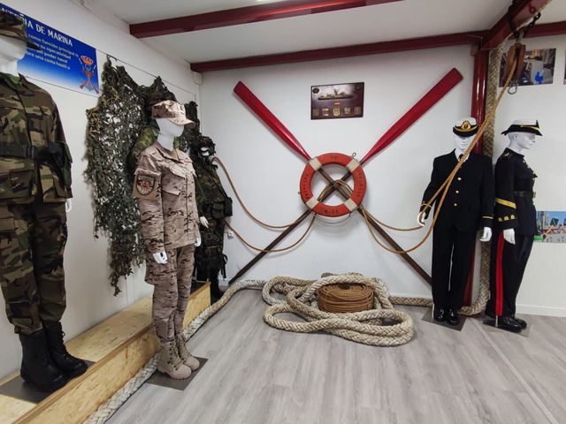 Fotografía 2 de 72 de la muestra de la exposición «Mujer y Guardia Civil»