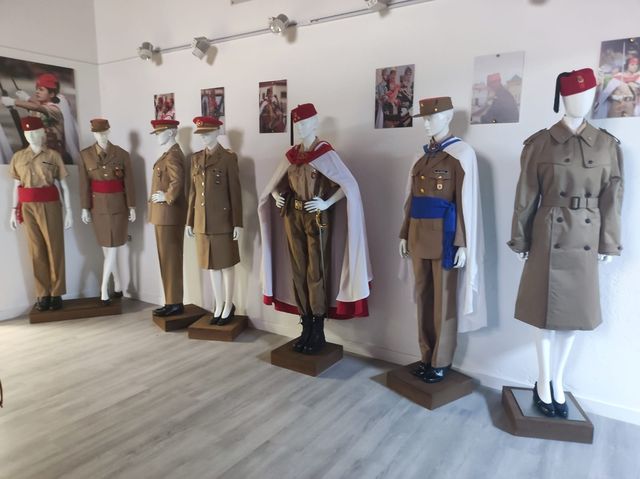 Fotografía 18 de 72 de la muestra de la exposición «Mujer y Guardia Civil»