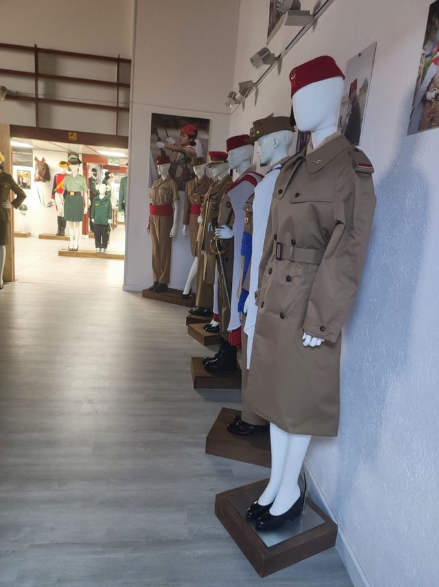 Fotografía 21 de 72 de la muestra de la exposición «Mujer y Guardia Civil»