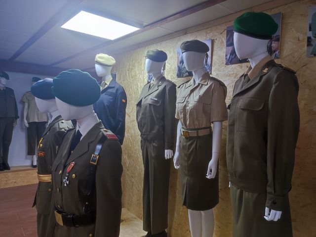 Fotografía 30 de 72 de la muestra de la exposición «Mujer y Guardia Civil»
