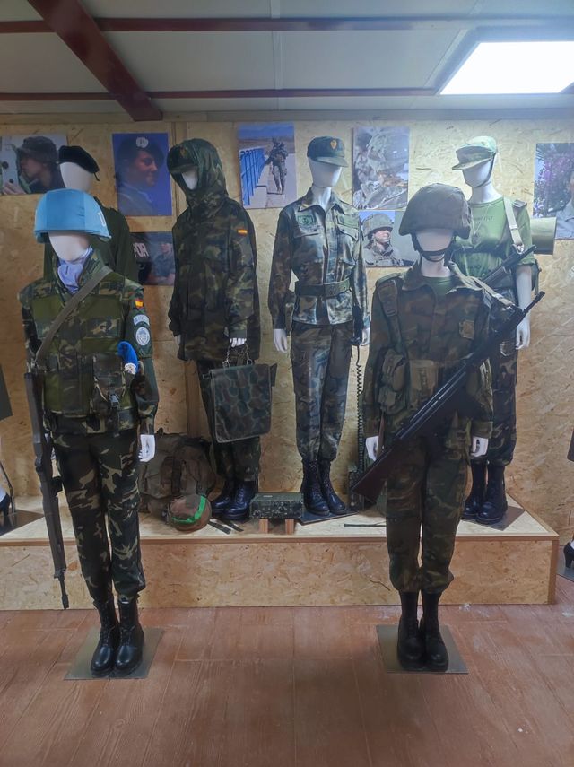 Fotografía 32 de 72 de la muestra de la exposición «Mujer y Guardia Civil»
