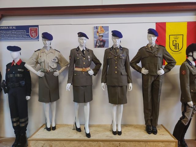 Fotografía 51 de 72 de la muestra de la exposición «Mujer y Guardia Civil»