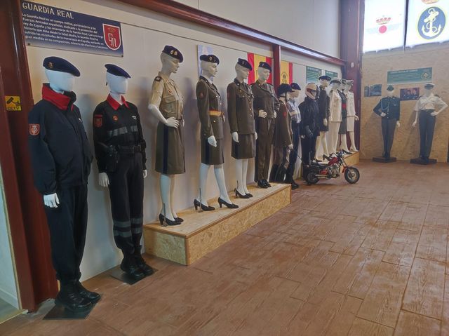 Fotografía 71 de 72 de la muestra de la exposición «Mujer y Guardia Civil»